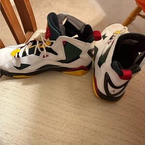 Used True Flight men’s 8 shoe